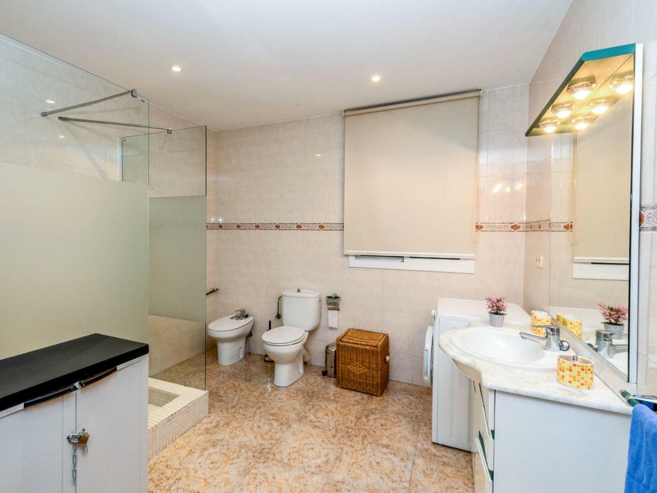 Apartment Camp Nou- Travessera De Les Corts By Interhome Barcelona Luaran gambar