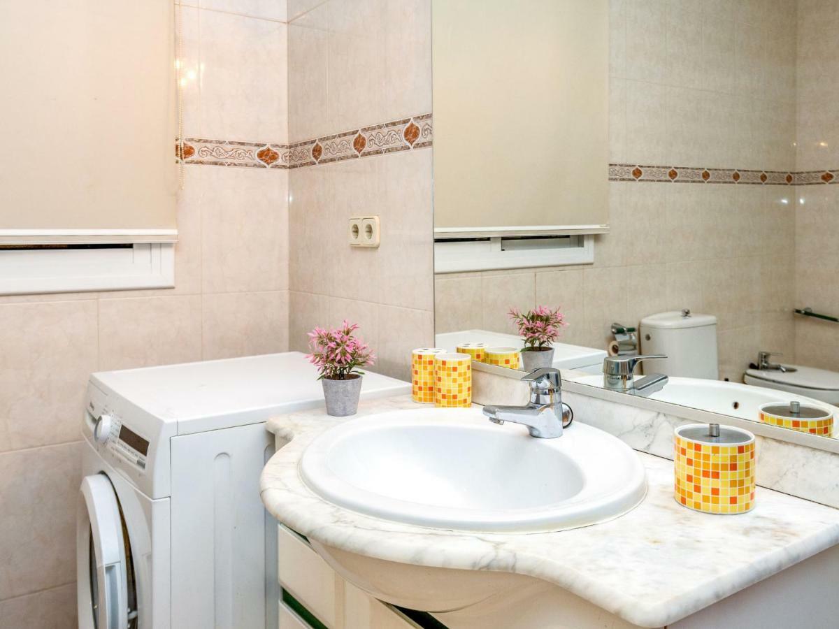 Apartment Camp Nou- Travessera De Les Corts By Interhome Barcelona Luaran gambar